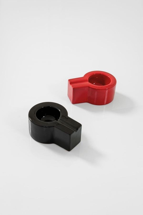 Ettore Sottsass : Due posacenere mod. Y/38 della  - Asta Spring Design - Incanto Casa d'Aste e Galleria