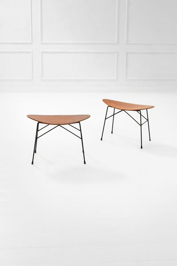 Industria della Poltrona Pizzetti : Due sgabelli 
Compensato curv  - Asta Spring Design - Incanto Casa d'Aste e Galleria
