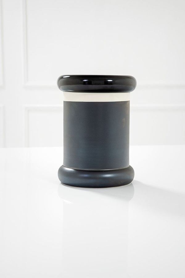 Ettore Sottsass : Vaso
Ceramica.
Prod. Bitossi  - Asta Spring Design - Incanto Casa d'Aste e Galleria
