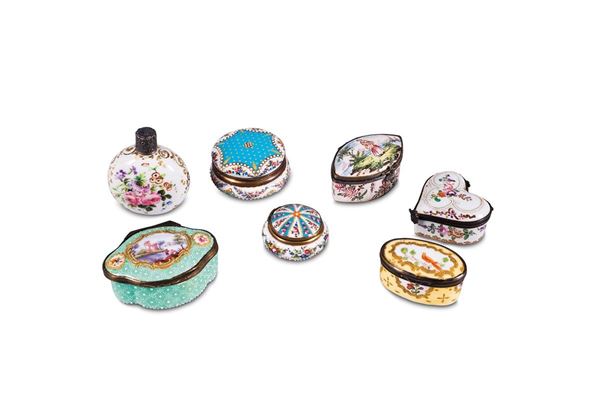 Lotto di sette scatolette deco