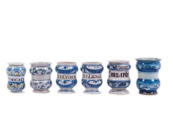 Lotto costituito da sei piccol  - Asta Antiquariato - Incanto Casa d'Aste e Galleria