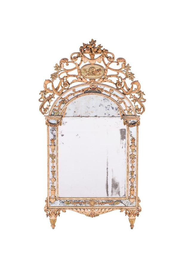 Rara specchiera con cornice e 