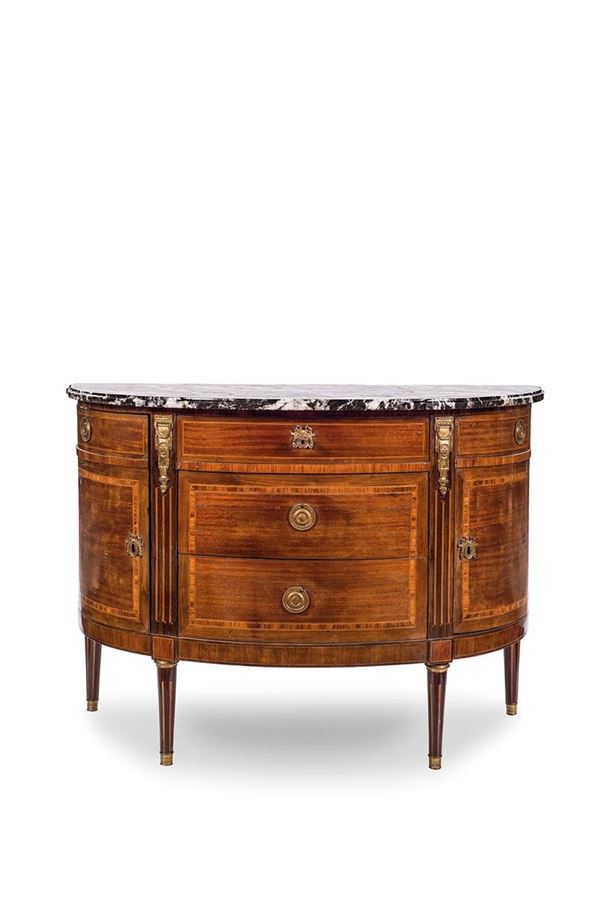 Com&#242; a mezzaluna impiallacciat  - Asta Antiquariato - Incanto Casa d'Aste e Galleria