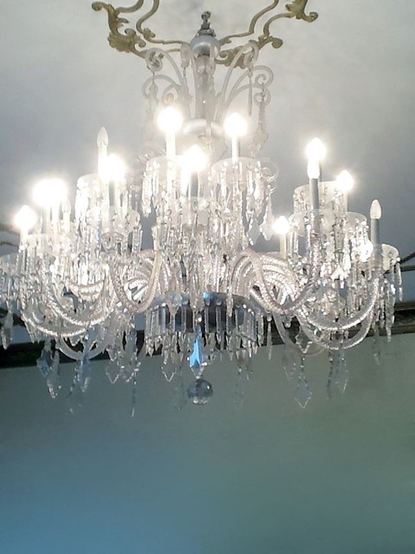 Grande lampadario in vetro e c  - Auction Antiquariato - Incanto Casa d'Aste e Galleria