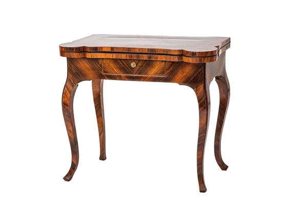 Tavolino da gioco impiallaccia  - Asta Antiquariato - Incanto Casa d'Aste e Galleria