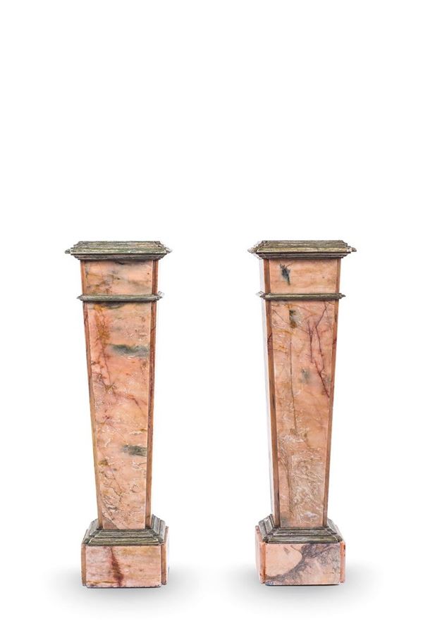Coppia di colonne in marmo gia