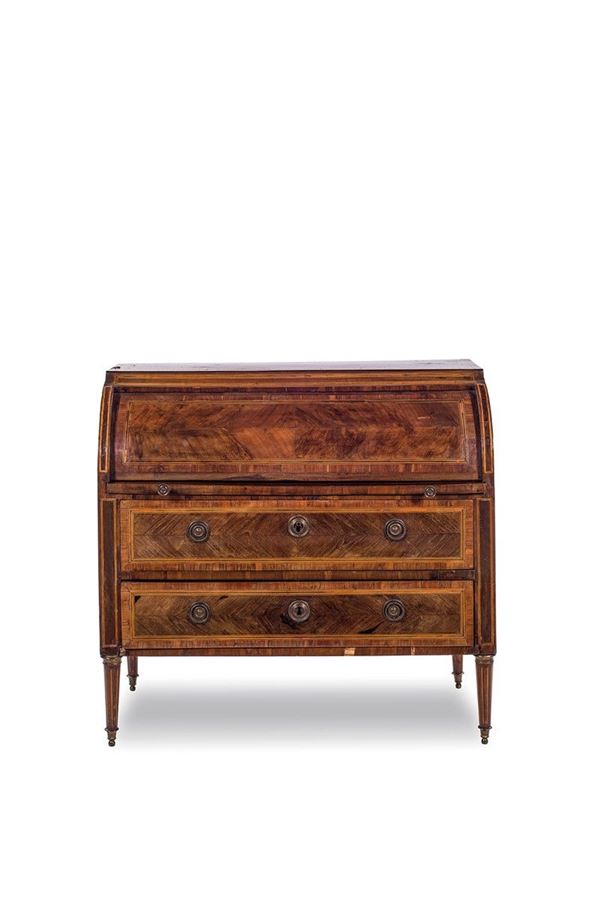 Ribalta a rullo in noce con ri  - Auction Antiquariato - Incanto Casa d'Aste e Galleria