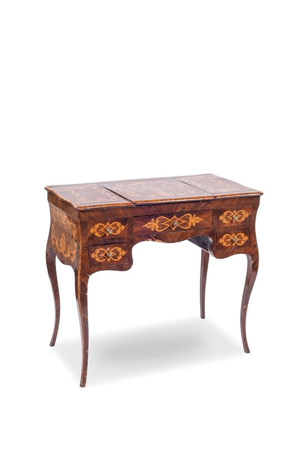Toeletta in stile barocchetto   - Asta Antiquariato - Incanto Casa d'Aste e Galleria