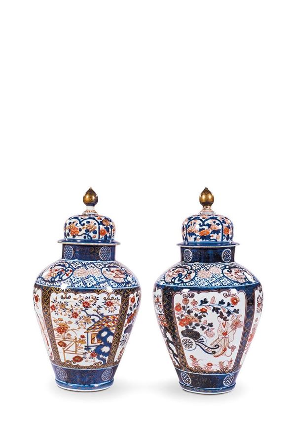 Coppia di potiches con coperch  - Asta Antiquariato - Incanto Casa d'Aste e Galleria