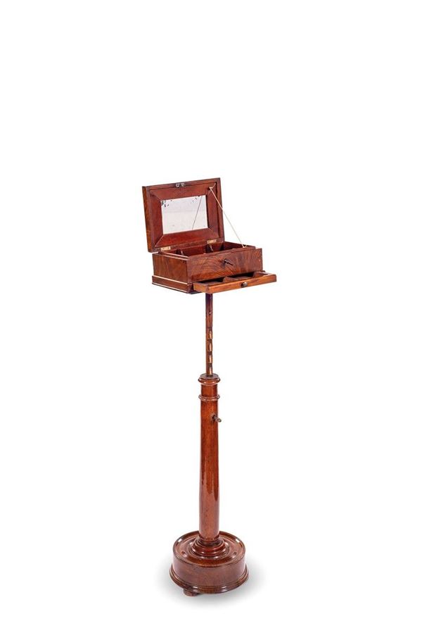 Tavolino da cucito in legno la  - Asta Antiquariato - Incanto Casa d'Aste e Galleria