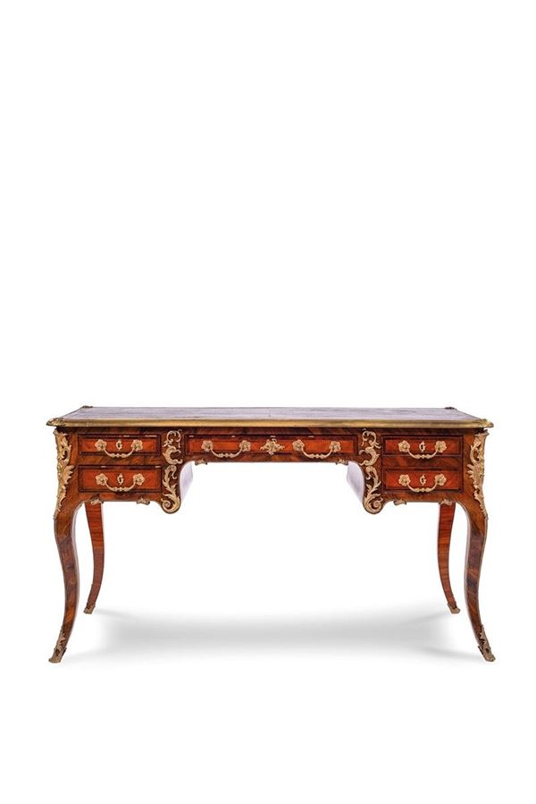 Scrivania da centro in legno d  - Asta Antiquariato - Incanto Casa d'Aste e Galleria