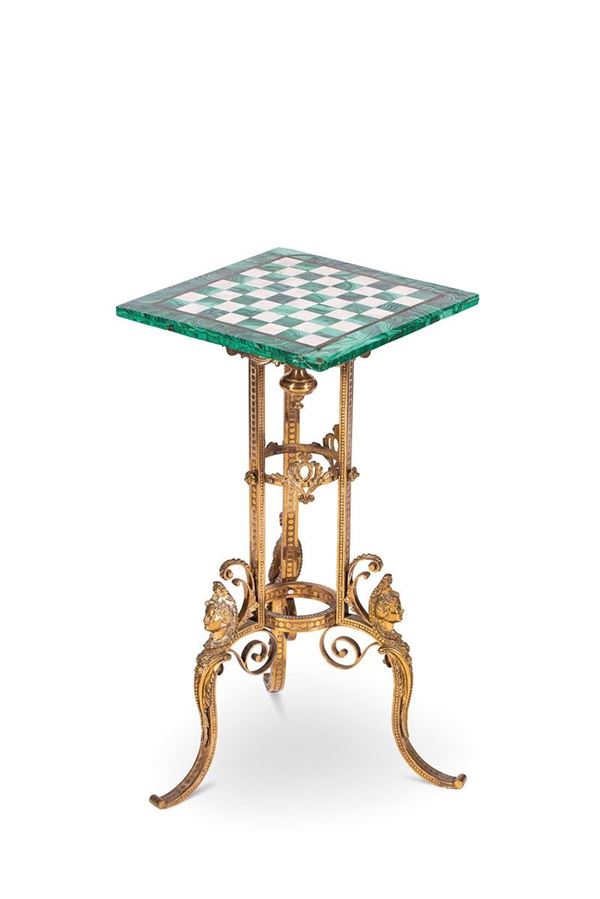 Tavolino in bronzo, piano a sc  - Auction Antiquariato - Incanto Casa d'Aste e Galleria