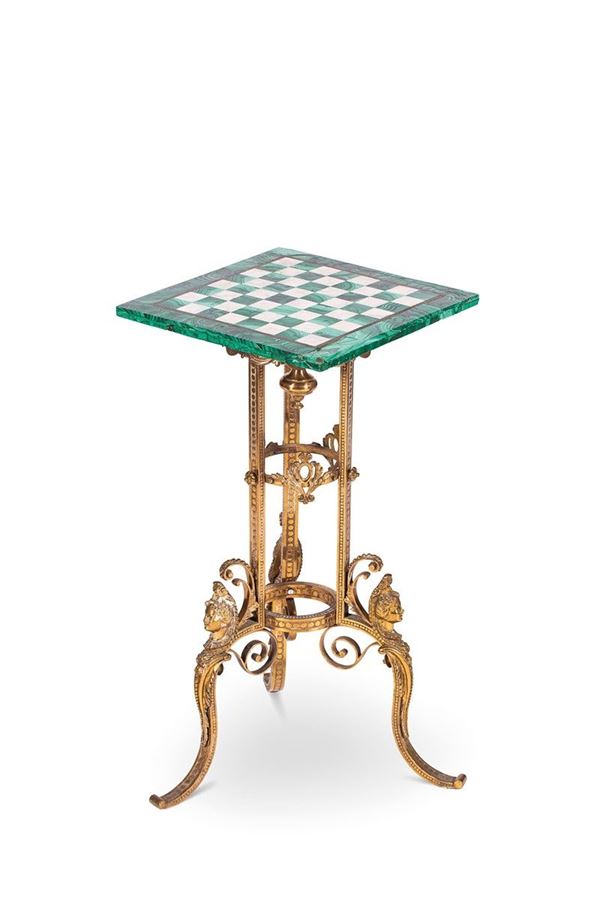 Tavolino in bronzo, piano a sc
