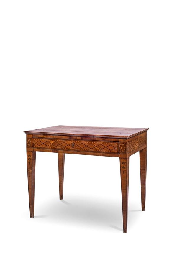 Tavolo da centro lastronato in  - Auction Antiquariato - Incanto Casa d'Aste e Galleria