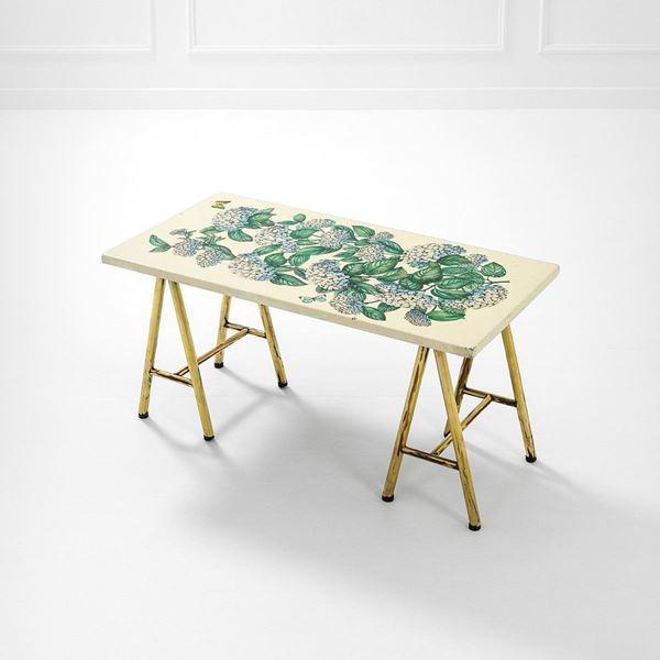 Piero Fornasetti : Tavolino
Metallo laccato e de  - Asta Design first - Incanto Casa d'Aste e Galleria