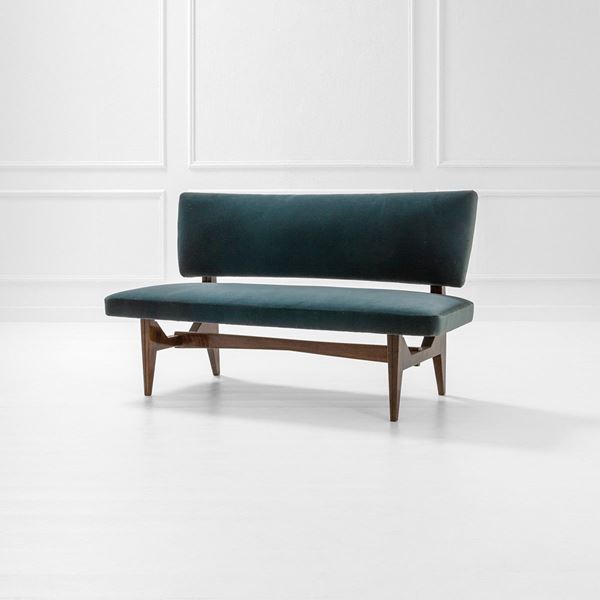Scuola di Torino : Divano a due posti
Legno tint  - Asta Design first - Incanto Casa d'Aste e Galleria