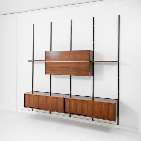Osvaldo Borsani : Libreria mod. E22
Legno, meta  - Asta Design first - Incanto Casa d'Aste e Galleria
