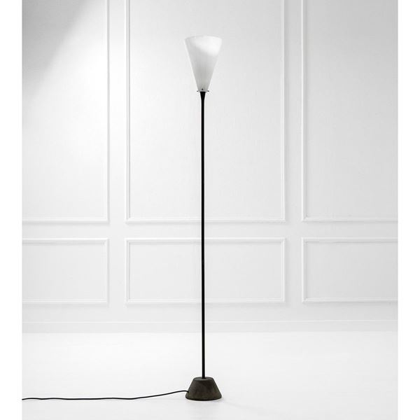 Gino Sarfatti : Lampada da terra mod. 1051/px
  - Auction Design first - Incanto Casa d'Aste e Galleria