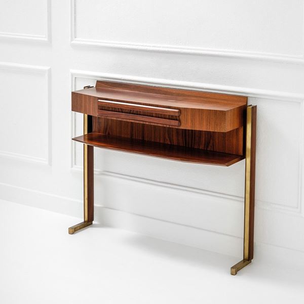 Console
Legno, ottone.
1970 