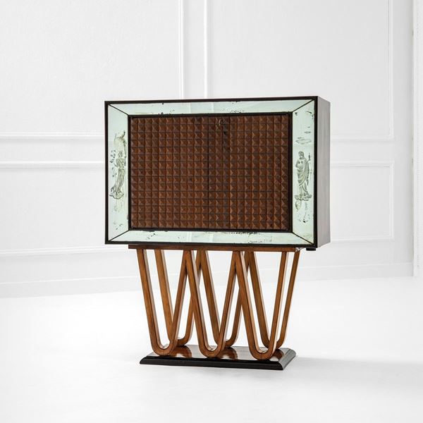 Osvaldo Borsani (attr.) : Mobile bar
Cristallo inciso,   - Asta Design first - Incanto Casa d'Aste e Galleria
