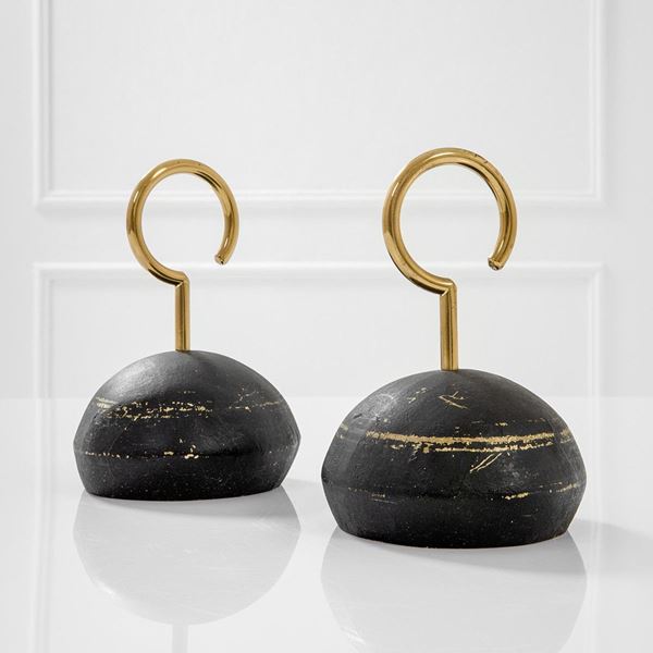 Azucena (attr.) : Due fermaporta 
Ottone lucida  - Asta Design first - Incanto Casa d'Aste e Galleria