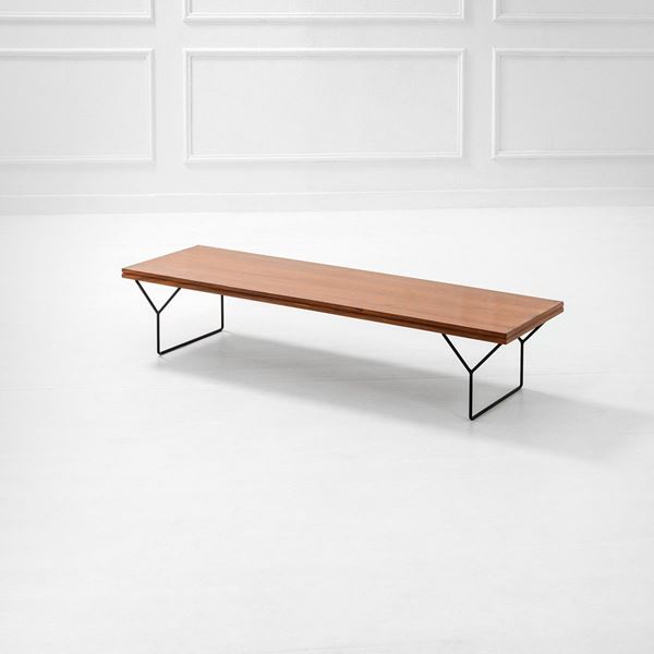 Harry Bertoia : Tavolino
Legno tinto, metallo  - Asta Design first - Incanto Casa d'Aste e Galleria