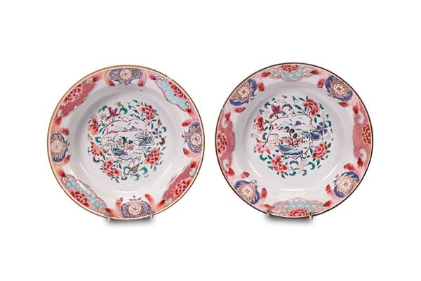 Coppia di piatti in porcellana  - Asta Antiquariato, Pittura, Oggetti d'arte, Porcellana, Arte Moderna - Incanto Casa d'Aste e Galleria
