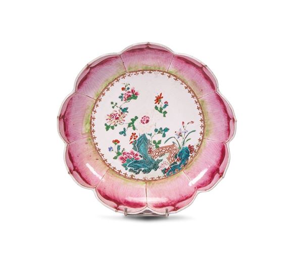 Raro piatto di forma polilobat  - Asta Antiquariato, Pittura, Oggetti d'arte, Porcellana, Arte Moderna - Incanto Casa d'Aste e Galleria