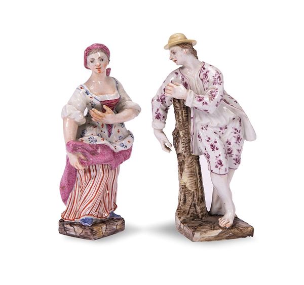 Due statuine in porcellana pol