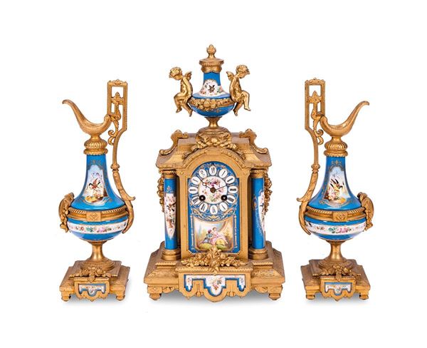 Trittico costituito da orologi