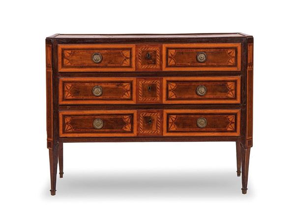 Cassettone a tre cassetti impi  - Asta Antiquariato, Pittura, Oggetti d'arte, Porcellana, Arte Moderna - Incanto Casa d'Aste e Galleria