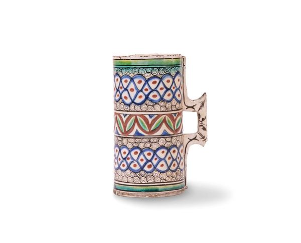 Tankard in maiolica policroma
