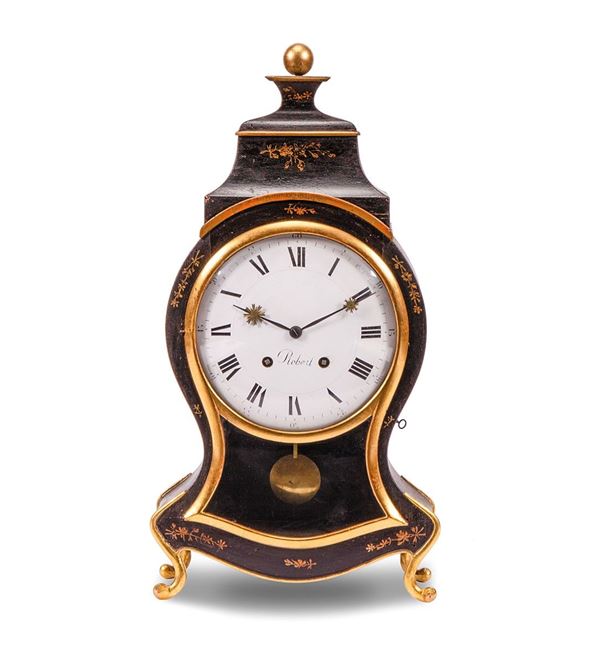 Orologio a pendolo con cassa i  - Auction Dipinti del XX secolo - Incanto Casa d'Aste e Galleria