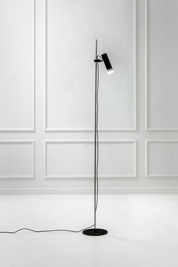 Gino Sarfatti : Lampada da terra mod. 1055/SP
  - Asta Design, Winter Sale - Incanto Casa d'Aste e Galleria