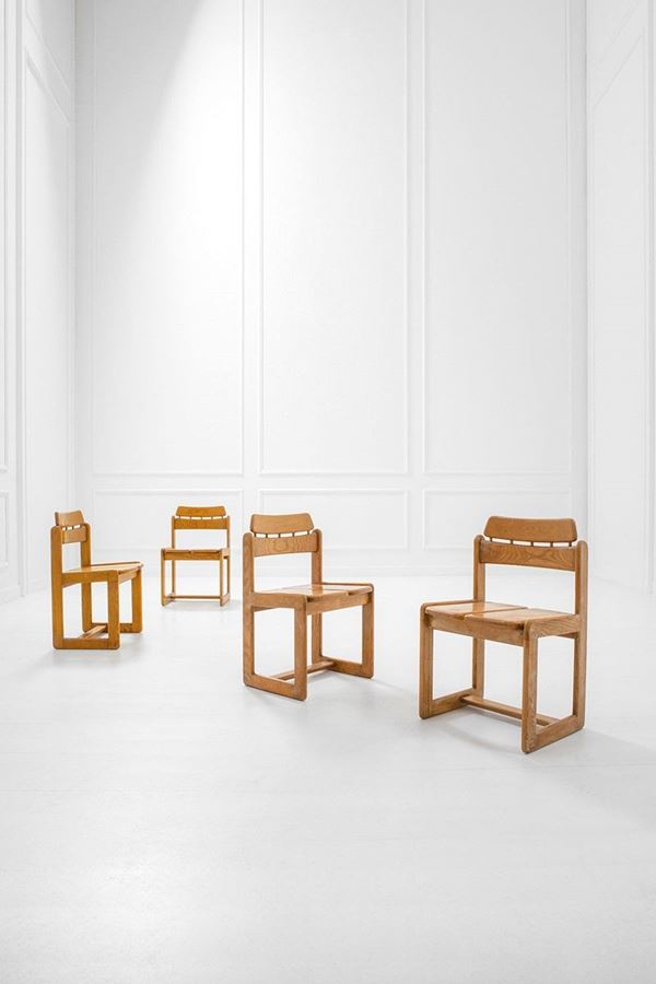 Ilmari Tapiovaara : Quattro sedie
Legno di frassi  - Asta Design, Winter Sale - Incanto Casa d'Aste e Galleria