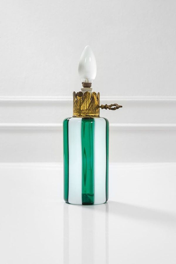 Fulvio Bianconi : Lampada da tavolo
Vetro latti  - Auction Design, Winter Sale - Incanto Casa d'Aste e Galleria