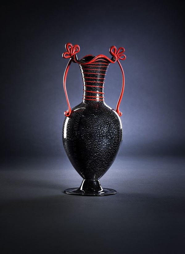 Fratelli Toso : Vaso a nastri in vetro nero  - Auction Murano Glass - Incanto Casa d'Aste e Galleria