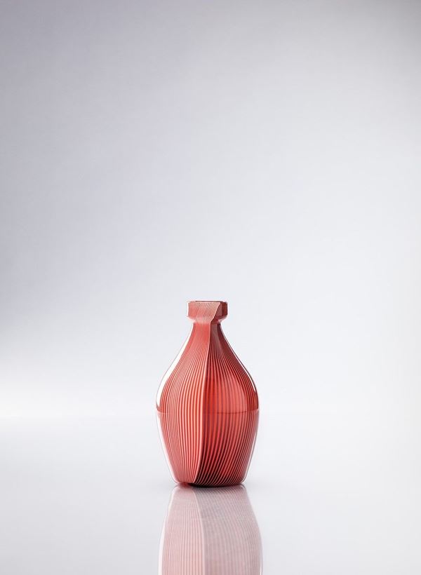 Paolo Venini - Vaso serie Tessuti a nastri bianchi e rossi
