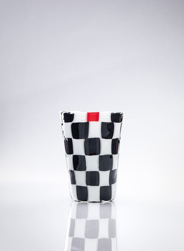 Gianni Versace : Vaso V.V.V. con murrine di tre colori  - Auction Murano Glass - Incanto Casa d'Aste e Galleria