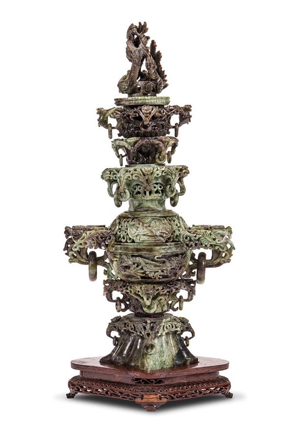 Incensiere in giadeite, XIX-XX secolo   - Asta Antiquariato e Arti Decorative - Incanto Casa d'Aste e Galleria