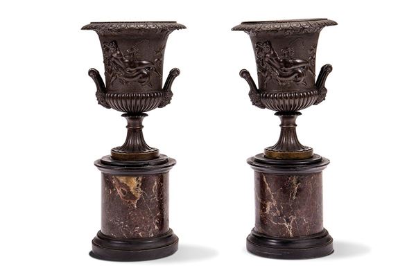 Due vasi medicei in bronzo, XIX-XX secolo