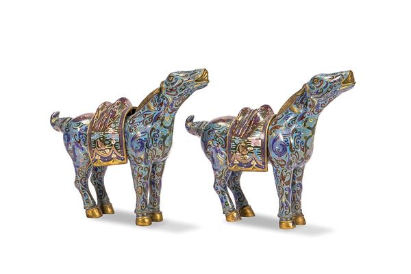 Due sculture di cavalli a smalti cloisonn&#232;, XX secolo