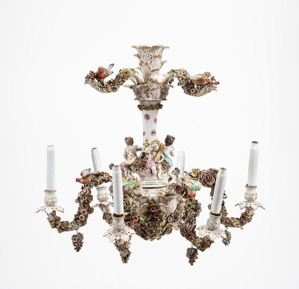 Lampadario a sei luci con porcellana, XIX secolo