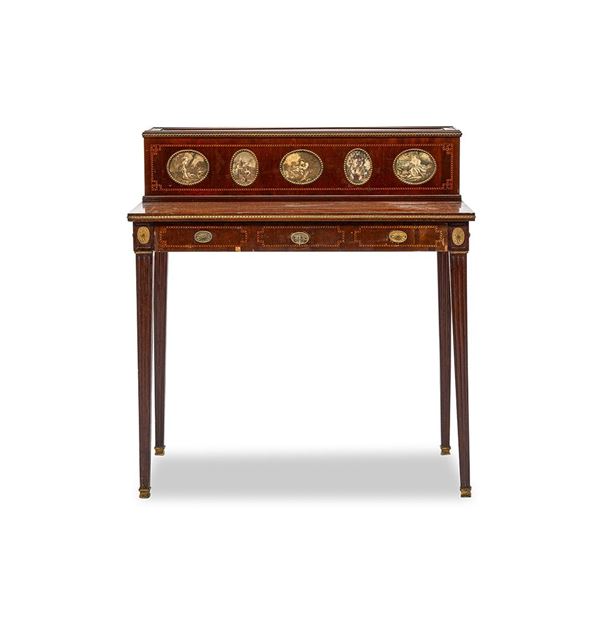 Scrivania. Inghilterra, XX secolo  - Auction Antiques, Works of Art and Decorative Objects - Incanto Casa d'Aste e Galleria