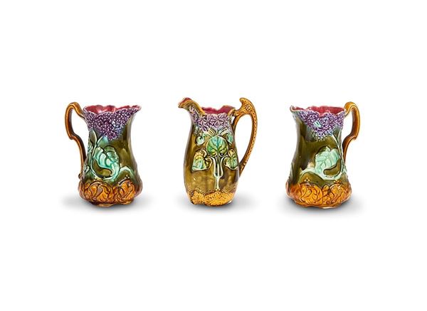 Lotto composto da tre boccali in ceramica,  XX secolo