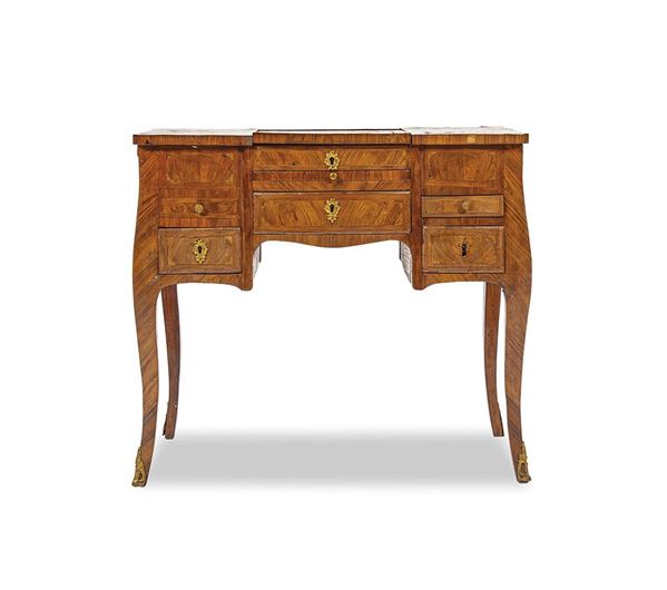 Toeletta da centro - Francia, periodo Luigi XV  - Auction Antiques - Incanto Casa d'Aste e Galleria