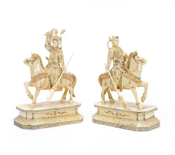 Coppia di guerrieri a cavallo in osso  - Auction Antiques, Works of Art and Decorative Objects - Incanto Casa d'Aste e Galleria