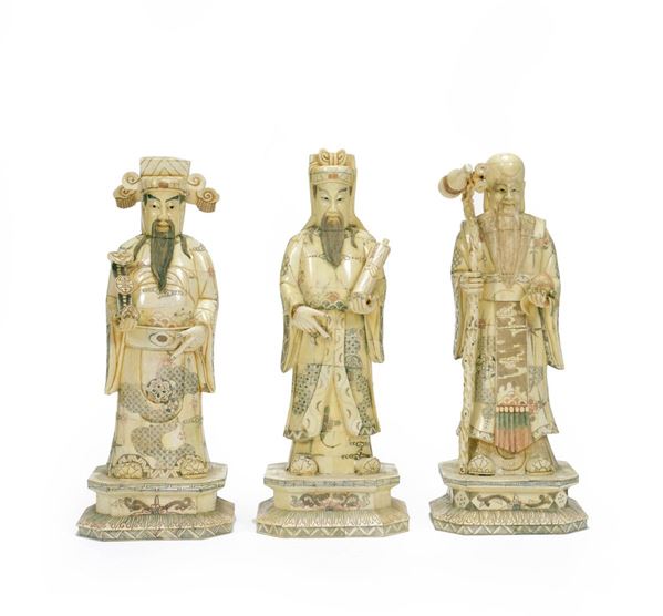 Tre figure di saggi in osso, XIX-XX secolo