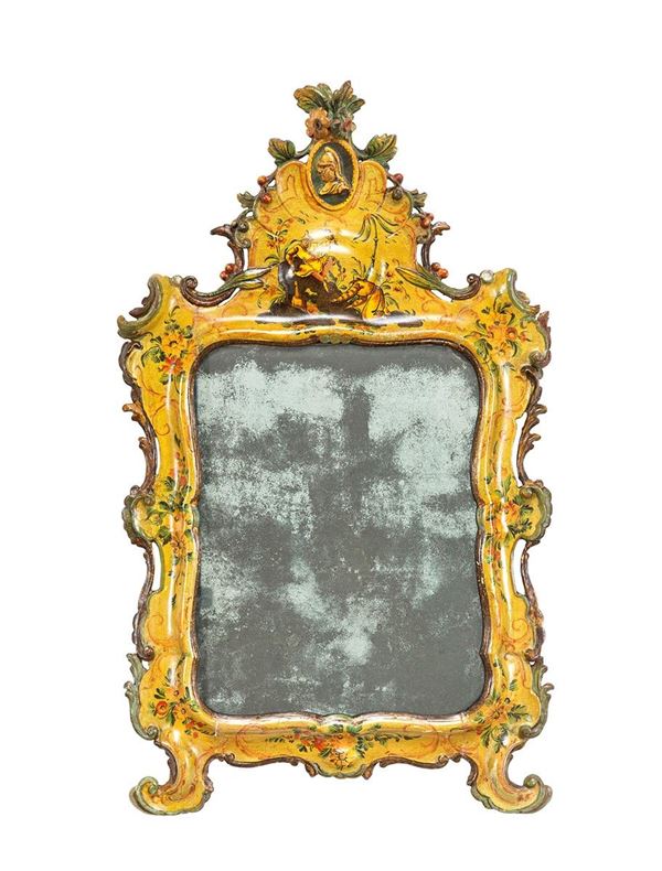 Specchierina laccata, Venezia, XVIII secolo
