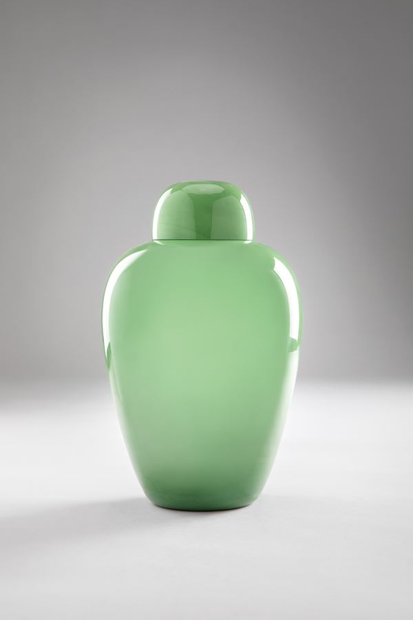 Tobia Scarpa : Vaso con coperchio della serie Opachi  - Auction Important Murano Glass from a Private Collection - Incanto Casa d'Aste e Galleria